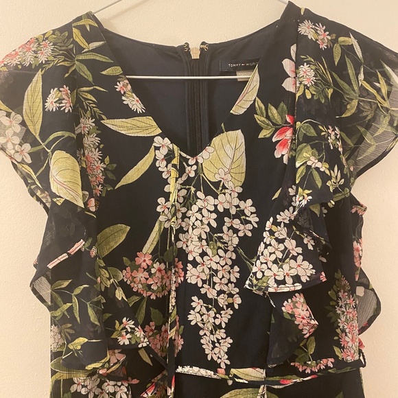 Tommy Hilfiger Dress Size 2 - Practically New Worn 2-3 Times - Picture 1 of 7
